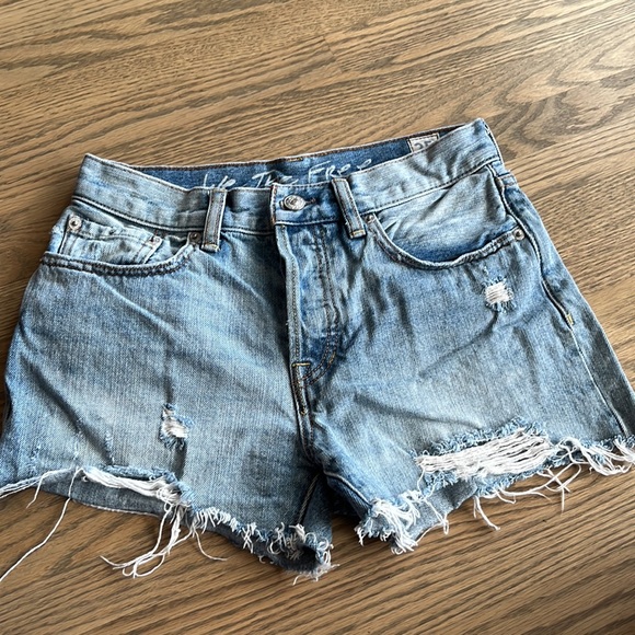 Women’s Jeans Shorts - Picture 2 of 3